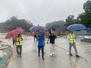 黃鳴到廣西建工四建廣東災害救援項目開(kāi)展運營(yíng)管理專(zhuān)題調研